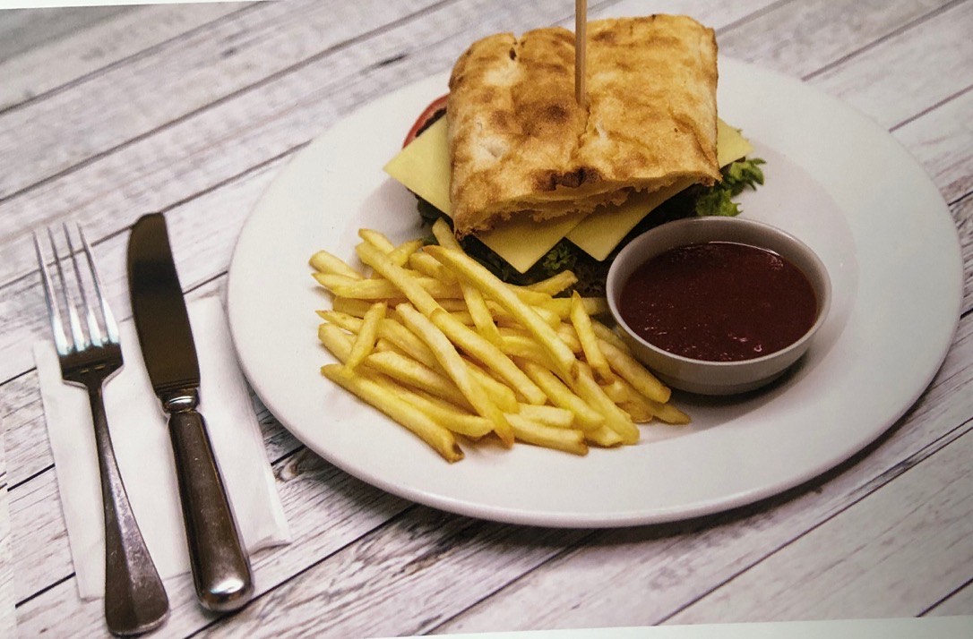 JUICY STEAK SANDWICH WITH CHIPS OR SALAD